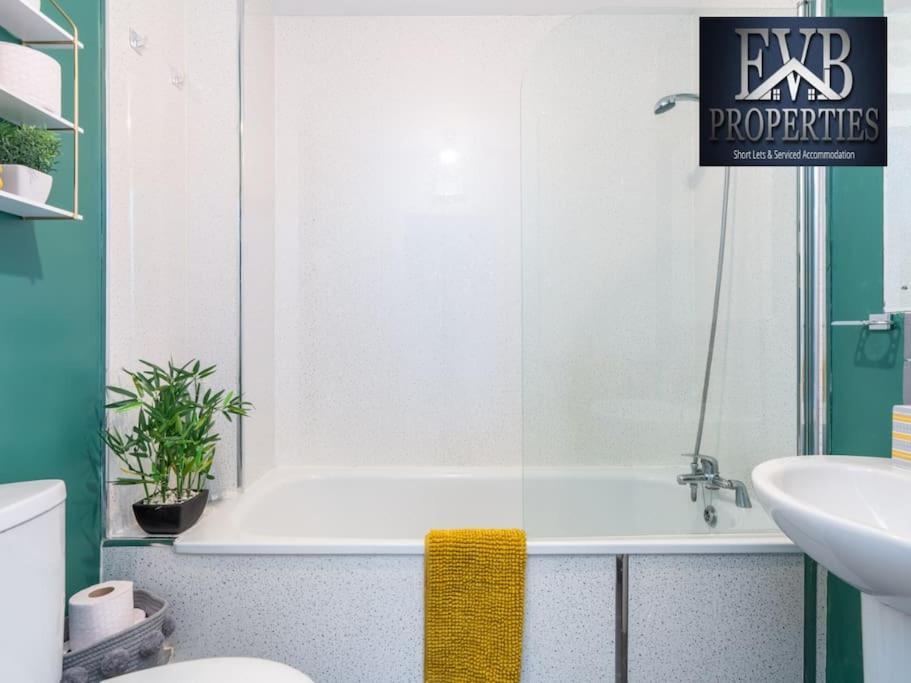 Charming Cosy Getaway Ideal For Leisure & Business Southampton Kültér fotó