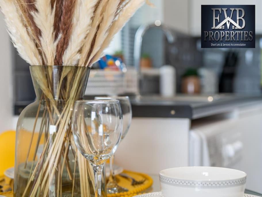 Charming Cosy Getaway Ideal For Leisure & Business Southampton Kültér fotó